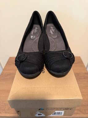 Cushionaire Black Women's Dress Flats with Decorative Buckle